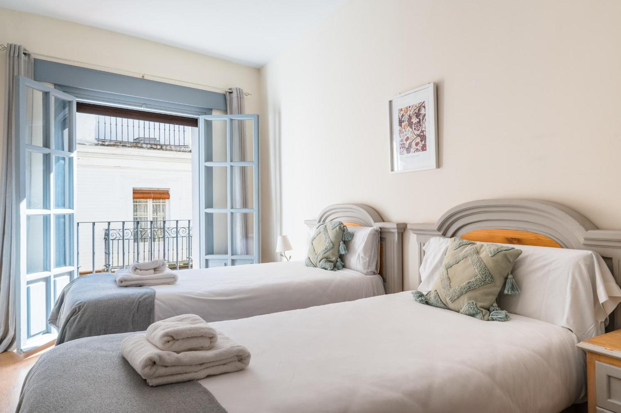 Appartement Sierpes 54, By Homing U *