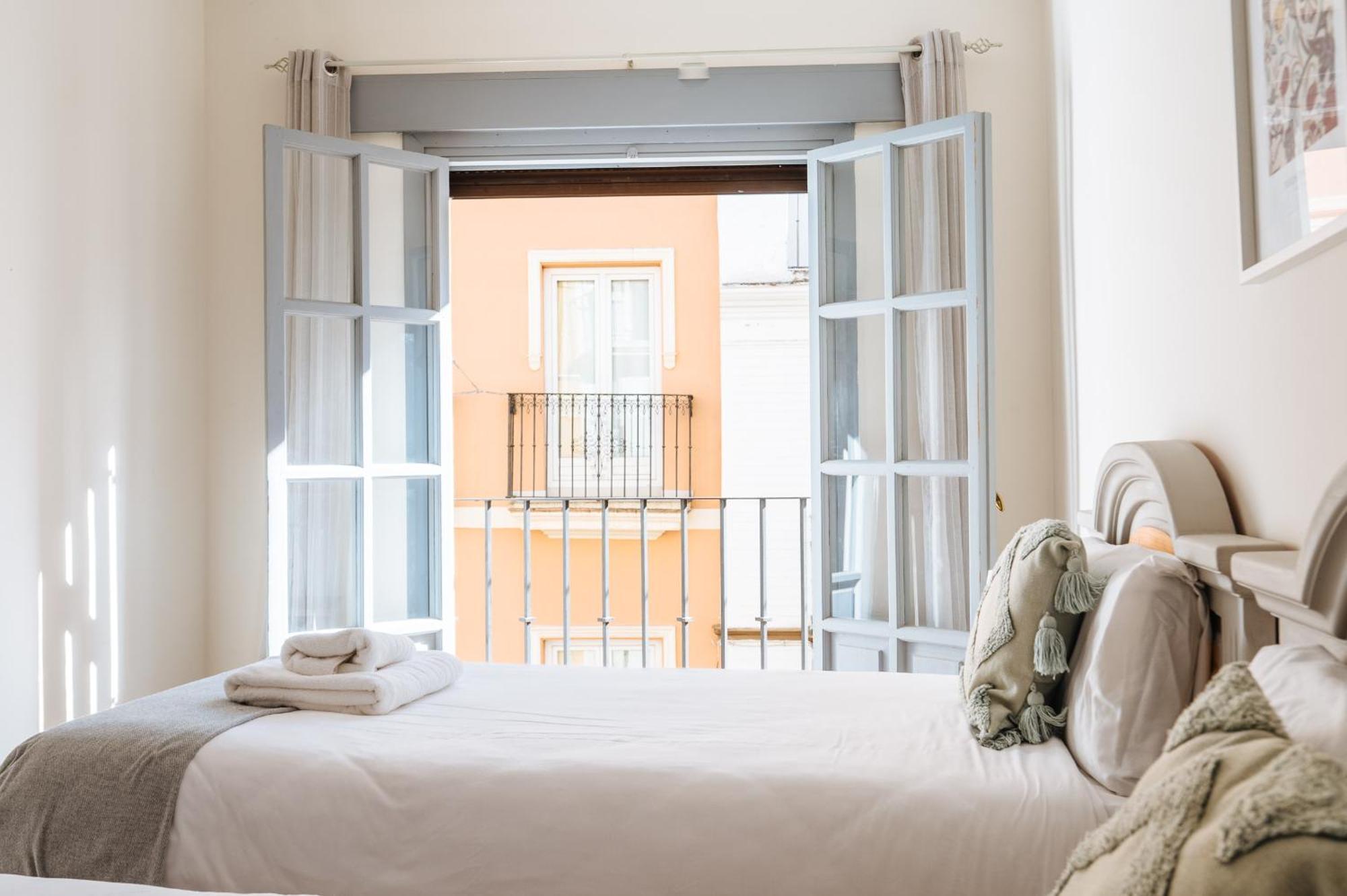 Appartement Sierpes 54, By Homing U Sevilla